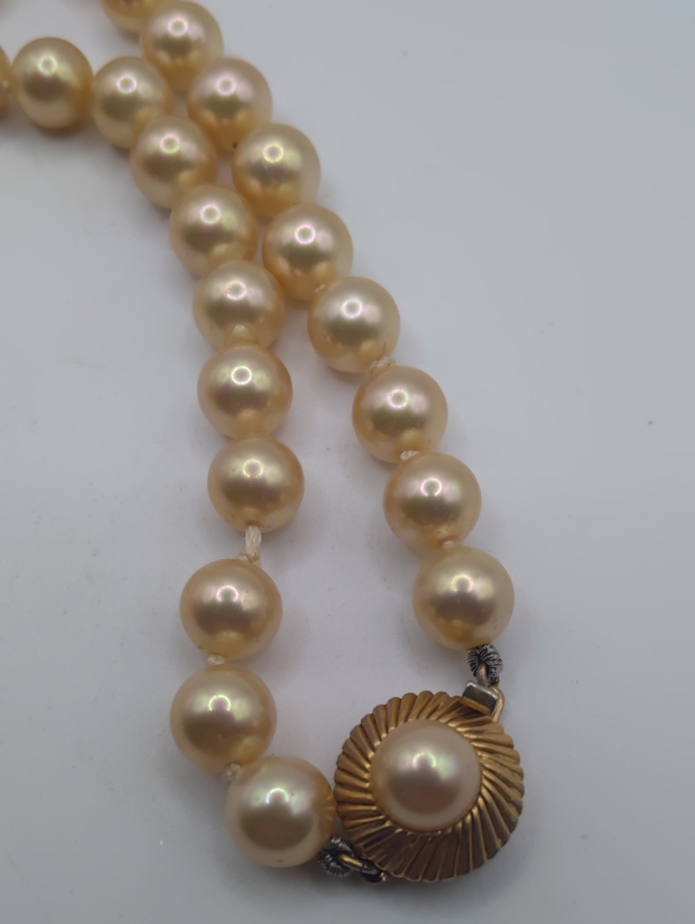 Majorica Simulated Pearl Necklace With Hidden Clasp Vintage - Picture 5 of 7